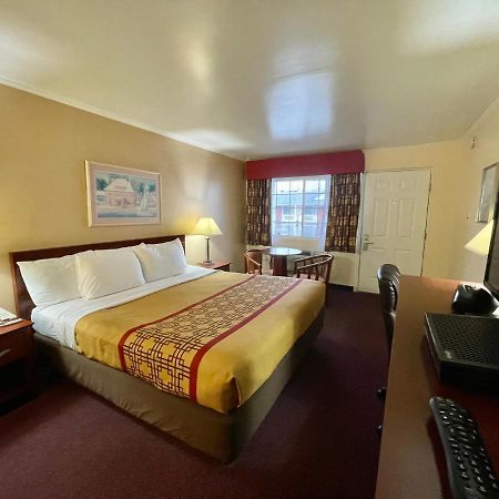 Passport Inn Somers Point - サマーズ・ポイント エクステリア 写真