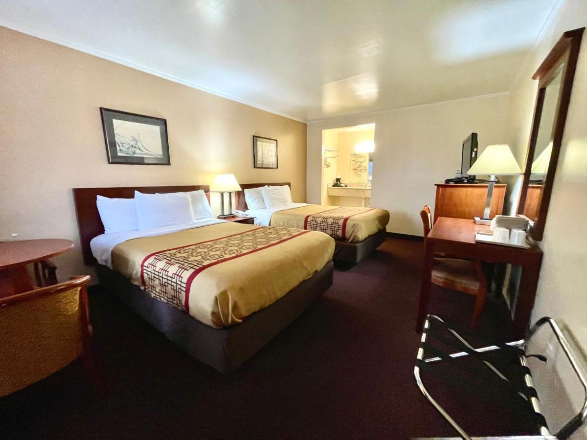 Passport Inn Somers Point - サマーズ・ポイント エクステリア 写真